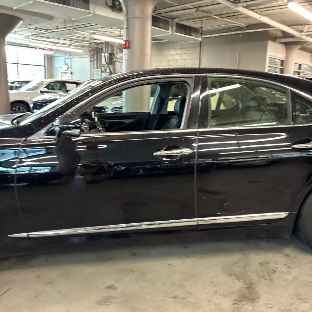 Used 2013 Lexus LS 460 AWD w/ Comfort Pkg image 4