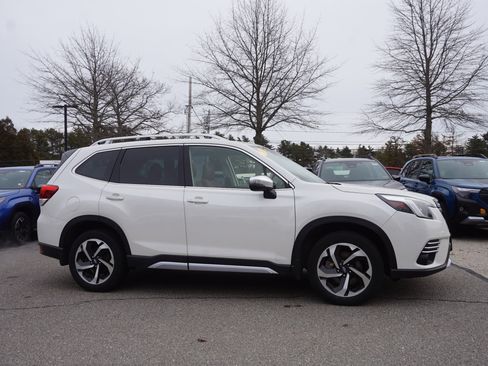 Used 2024 Subaru Forester Touring AWD/4WD image 4