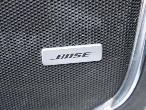 Used 2019 Chevrolet Suburban Premier w/ Premier Plus Edition image 13