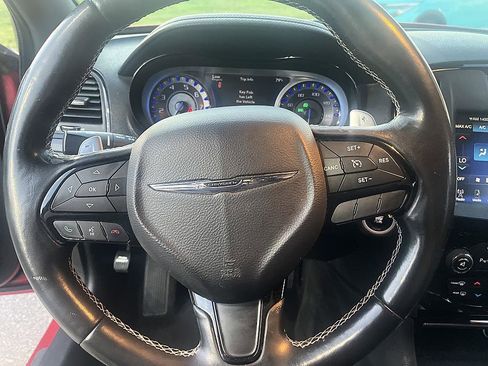 Used 2015 Chrysler 300 S w/ 300S Premium Group RWD image 17