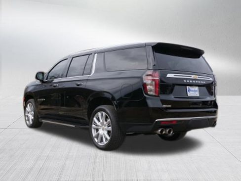 Used 2024 Chevrolet Suburban High Country image 5