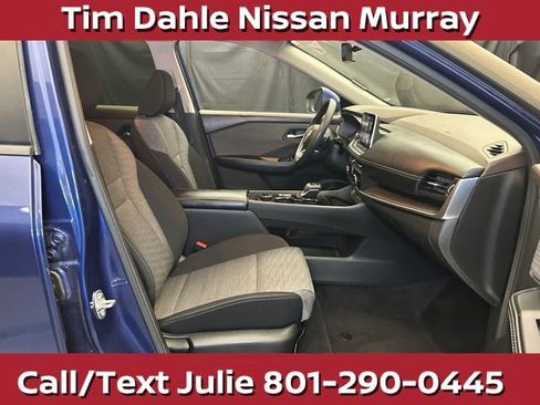 Used 2023 Nissan Rogue SV AWD/4WD image 15