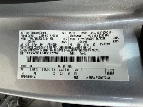 Used 2018 Ford F250 Platinum w/ Platinum Ultimate Package AWD/4WD image 22