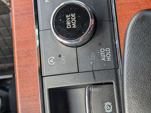 Used 2020 Lincoln Navigator L Reserve w/ Equipment Group 208A Reserve image 32