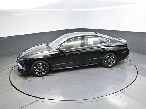 Used 2025 Hyundai Sonata SEL FWD image 28