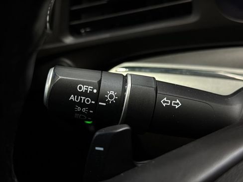 Used 2020 Acura ILX w/ Premium Package FWD image 32