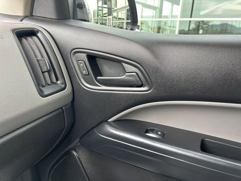 Used 2019 Chevrolet Colorado 2WD Extended Cab image 17