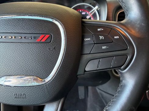 Used 2018 Dodge Charger SXT image 17