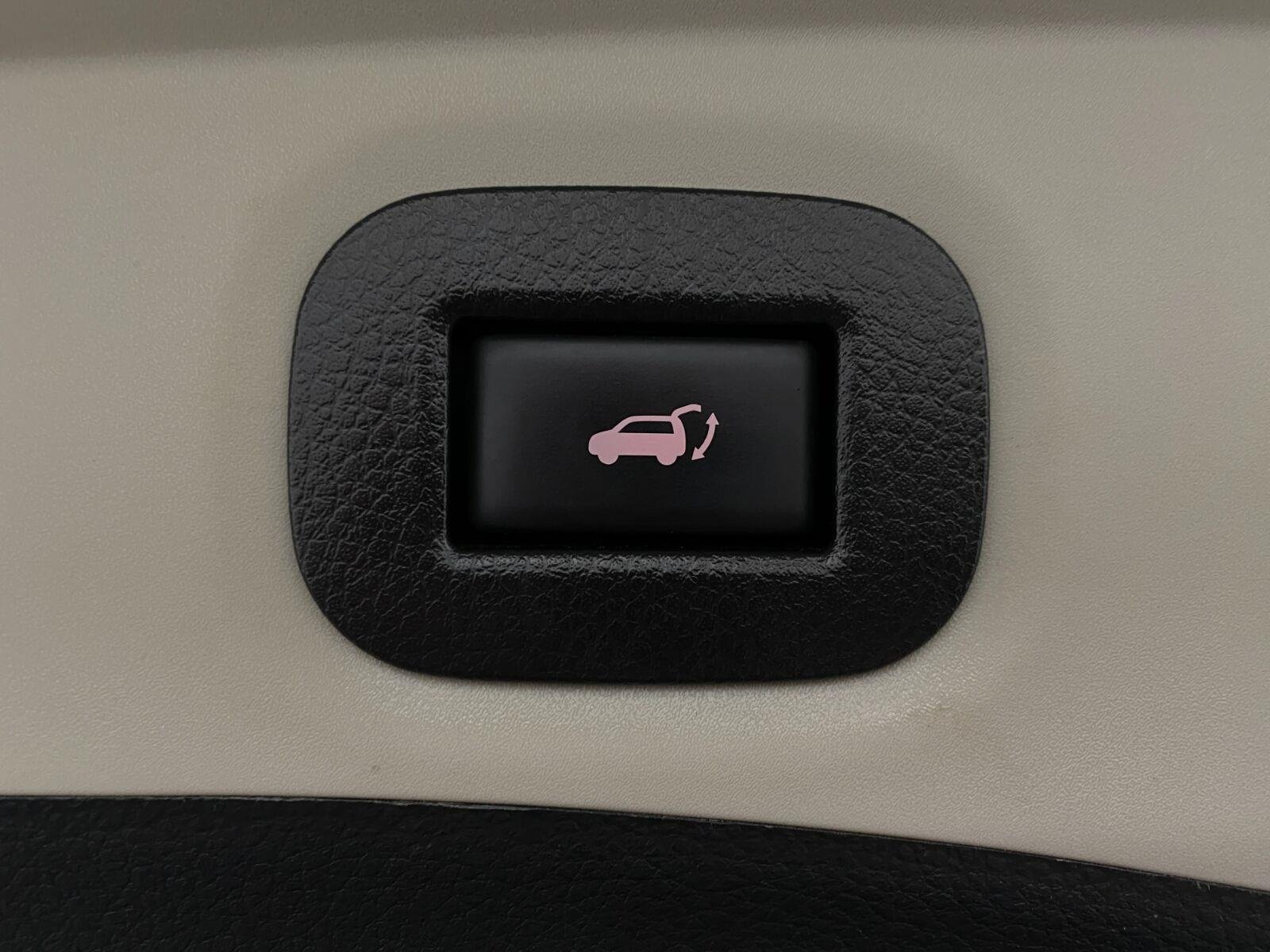 Used 2018 Nissan Rogue SV FWD image 7