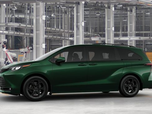 New 2025 Toyota Sienna XLE Woodland Edition image 3
