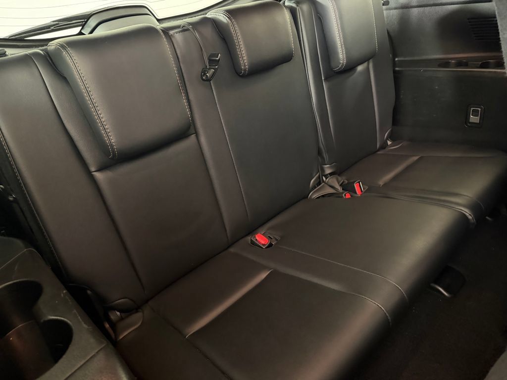 Used 2017 Toyota Highlander XLE AWD/4WD image 21