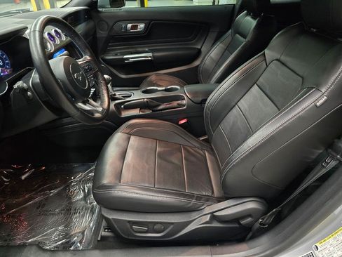 Used 2022 Ford Mustang GT Premium w/ GT Performance Package RWD image 18