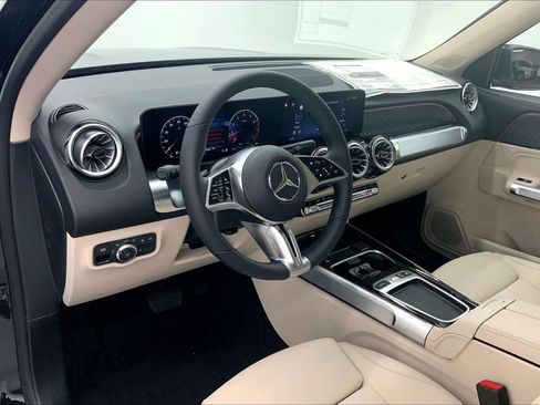 Used 2026 Mercedes-Benz GLB 250 image 20
