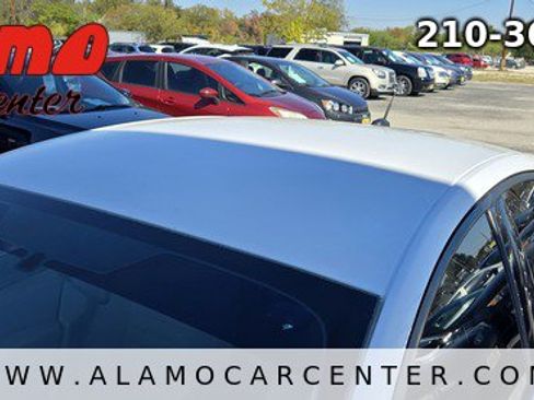 Used 2017 Ford Fusion SE image 9