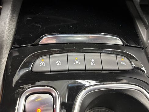 Used 2023 Buick Envision Essence w/ Sport Touring Package AWD/4WD image 27