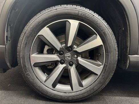 Used 2023 Honda Pilot Touring image 12