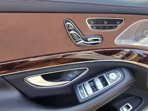 Used 2018 Mercedes-Benz S 560 Sedan image 56