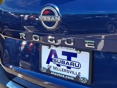 Used 2022 Nissan Rogue SV AWD/4WD image 30