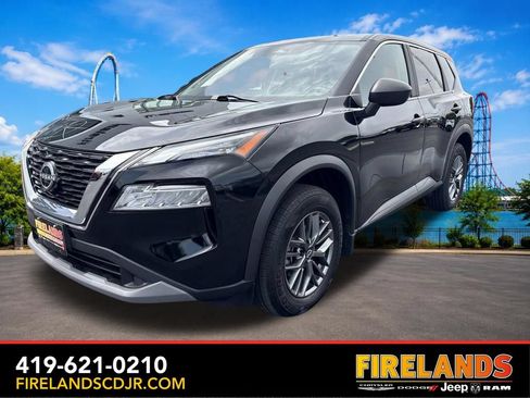 Used 2023 Nissan Rogue S AWD/4WD image 1