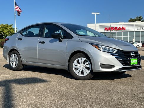 New 2025 Nissan Versa S w/ Trunk Package image 1