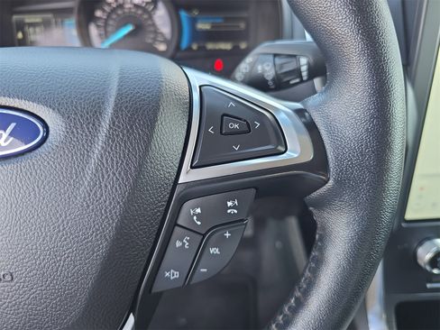 Certified 2024 Ford Edge Titanium image 22