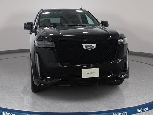 Certified 2022 Cadillac Escalade ESV Sport w/ Touring Package AWD/4WD image 2