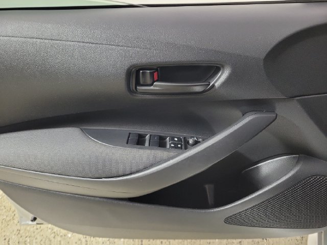 Used 2024 Toyota Corolla LE w/ LE Convenience Package FWD image 21