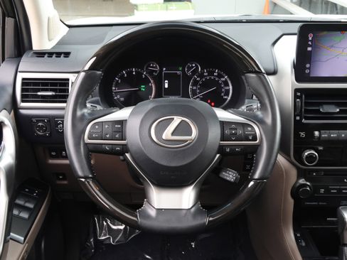 Used 2023 Lexus GX 460 Premium AWD/4WD image 18