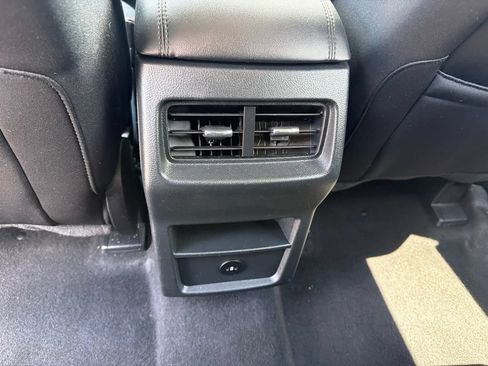 Used 2024 Ford Edge SEL w/ Cargo Accessory Package AWD/4WD image 18