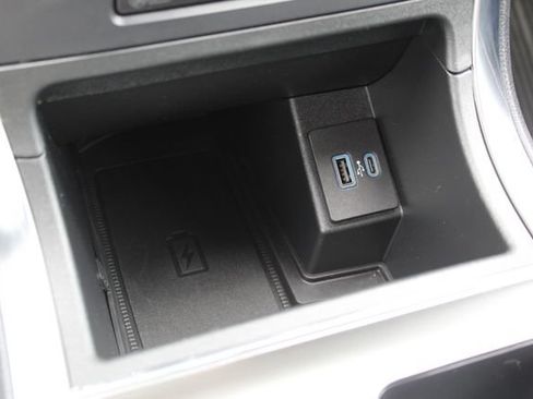 Used 2024 Ford Edge Titanium AWD/4WD image 28
