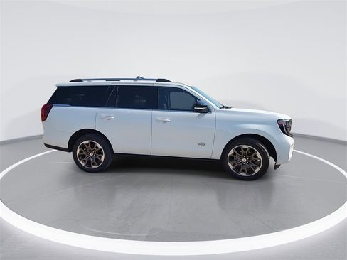 New 2025 Ford Expedition King Ranch image 9