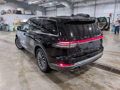 Used 2022 Lincoln Aviator Reserve w/ Elements Package Plus AWD/4WD image 4