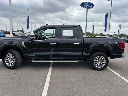 Used 2025 Ford F150 Lariat w/ Equipment Group 501A Mid AWD/4WD image 3