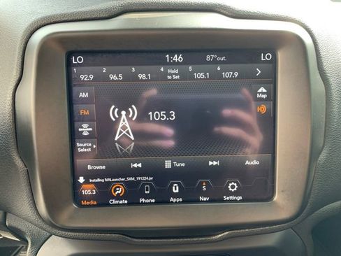 Used 2022 Jeep Renegade Latitude image 24