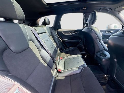 Used 2018 Volvo XC60 T5 R-Design w/ Convenience Package image 25