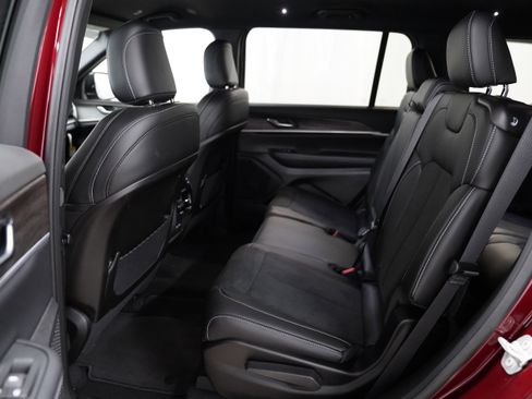 New 2026 Jeep Grand Cherokee L 4WD image 5