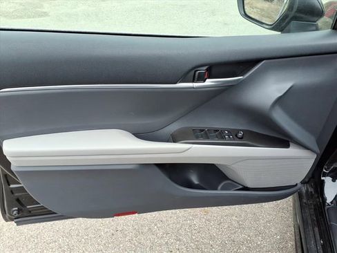 Certified 2023 Toyota Camry SE image 15