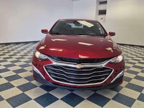 Used 2023 Chevrolet Malibu LT w/ LPO, Floor Liner Package FWD image 2