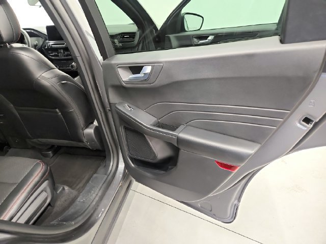 Used 2025 Ford Escape ST-Line FWD image 26