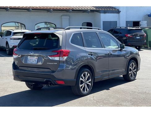 Certified 2021 Subaru Forester Limited image 5