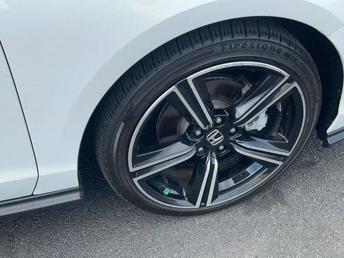 Used 2023 Honda Accord Sport image 6