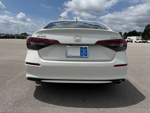 Used 2025 Honda Civic Sport image 10