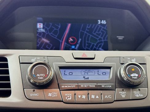 Used 2015 Honda Odyssey EX-L image 18