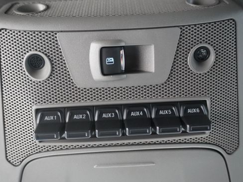 Used 2018 Ford F250 Lariat w/ FX4 Off-Road Package AWD/4WD image 21