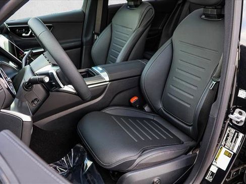 New 2026 Mercedes-Benz GLC 300 4MATIC image 12