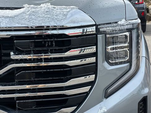 Used 2023 GMC Sierra 1500 SLT w/ SLT Premium Plus Package image 54