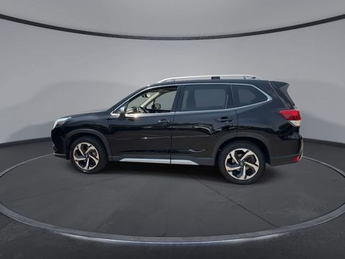 Certified 2023 Subaru Forester Touring AWD/4WD image 5
