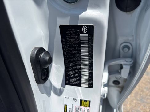Used 2025 Toyota Corolla LE FWD image 27