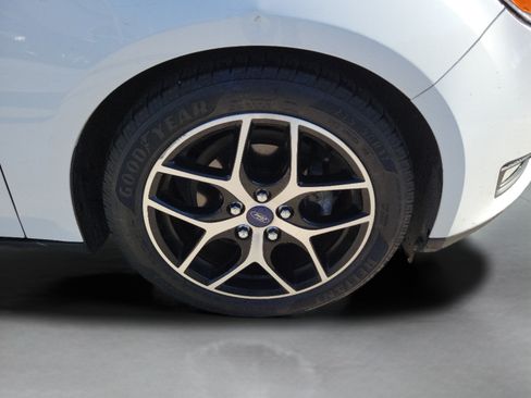 Used 2018 Ford Focus SEL FWD image 28