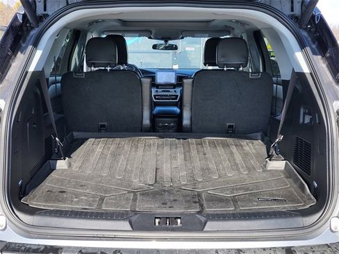 Used 2023 Ford Explorer XLT w/ Equipment Group 202A image 34